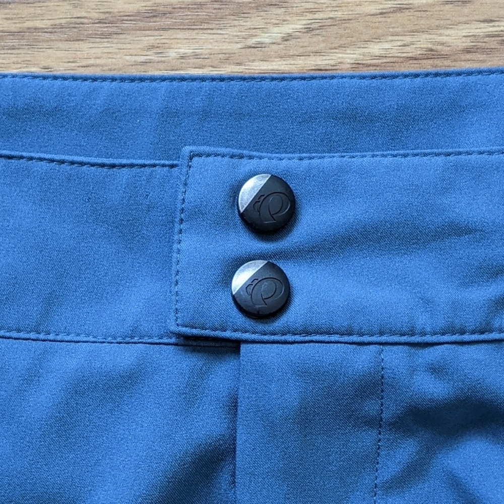 Pearl Izumi Shorts - Picture 5 of 10